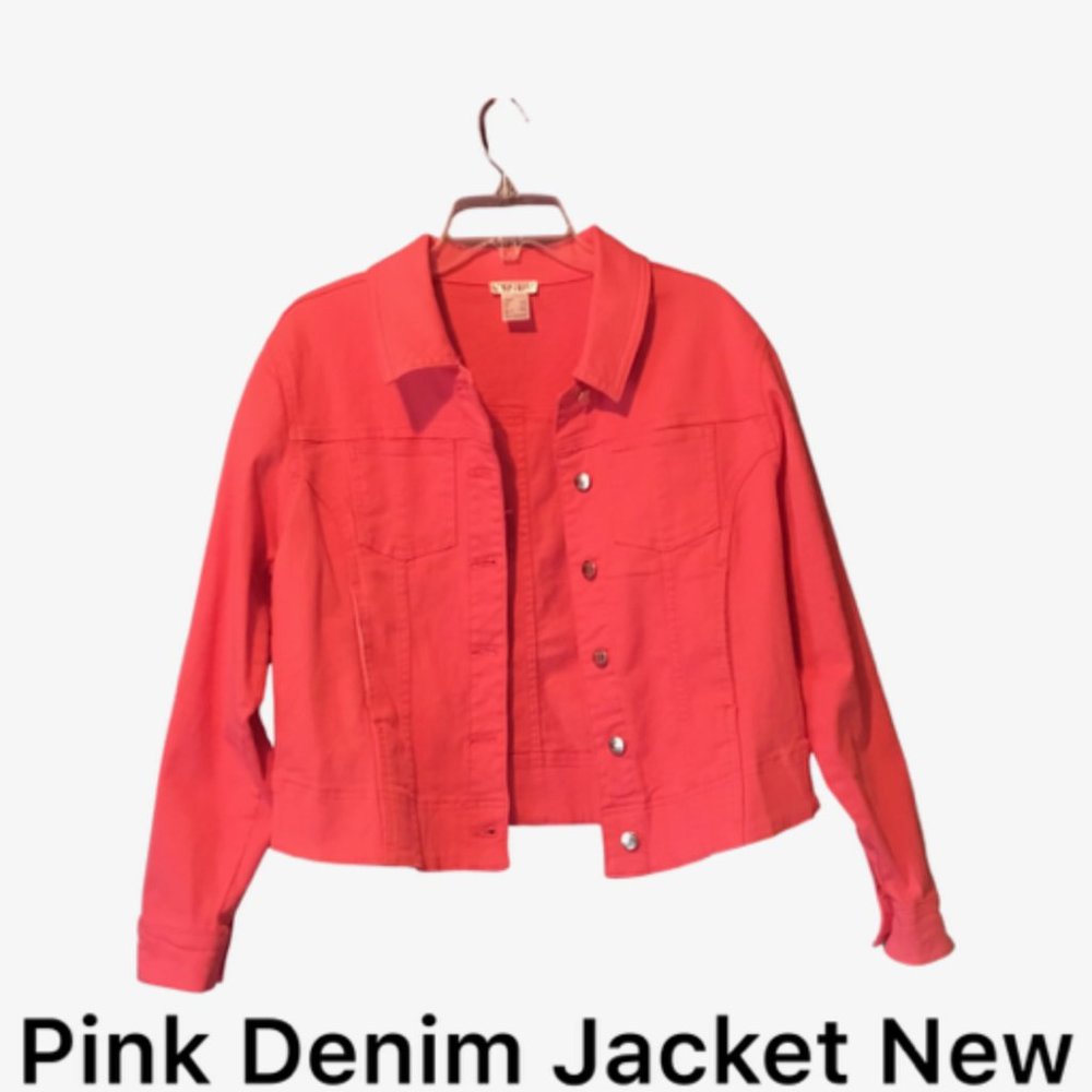 Pink Denim Jacket Large from Venus with pockets outside and inside